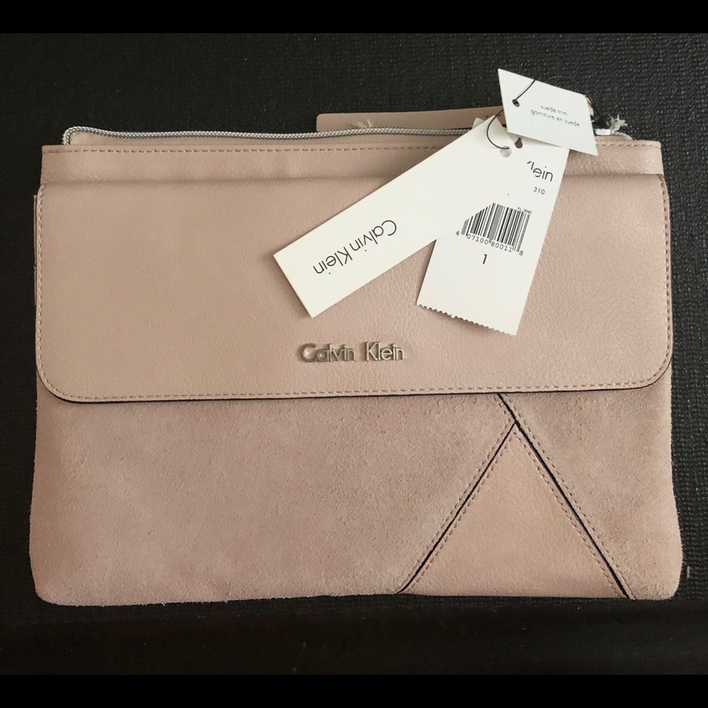 BRAND NEW CALVIN KLEIN CLUTCH